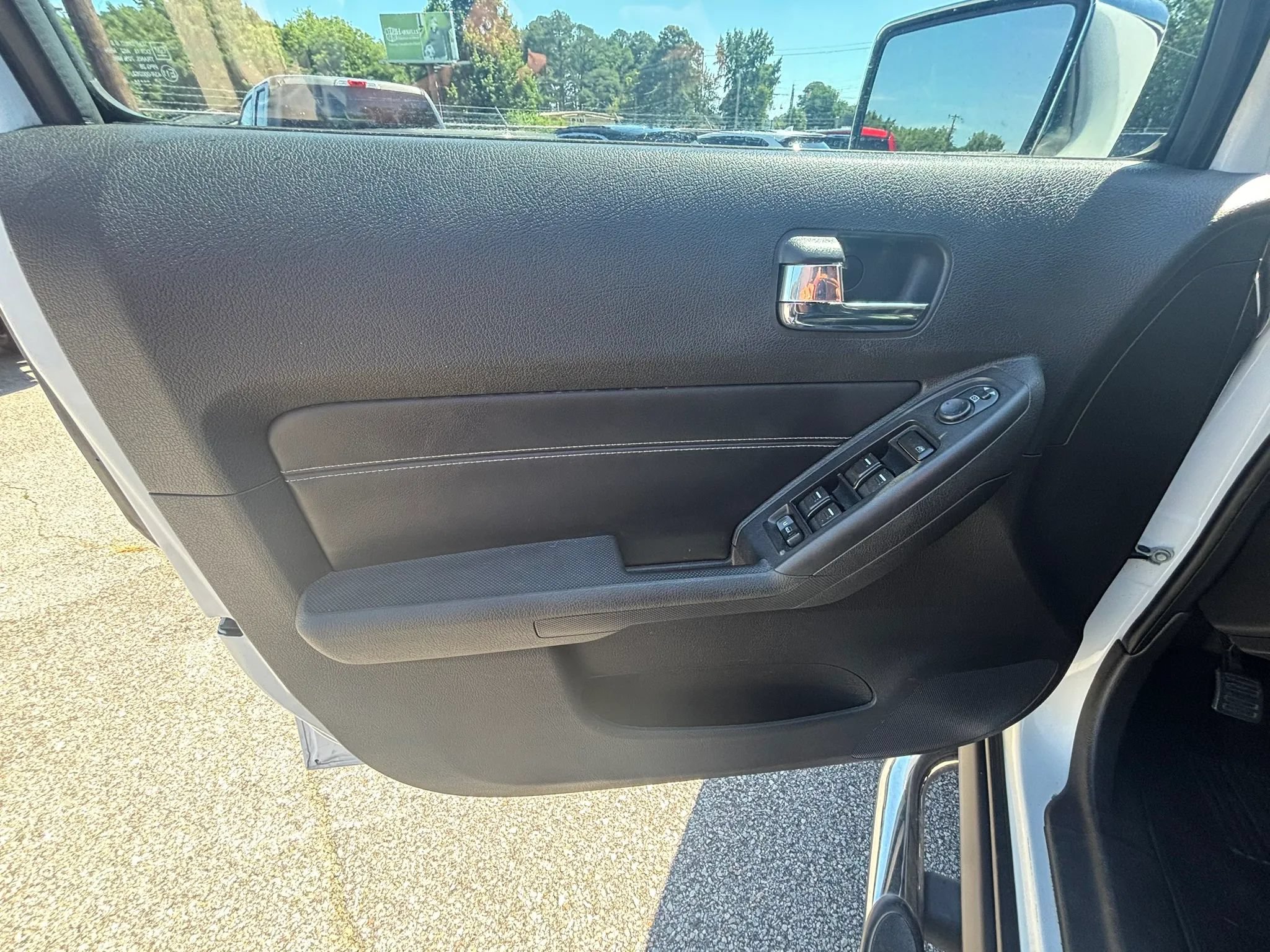 Used 2009 HUMMER H3 Luxury AWD/4WD image 18