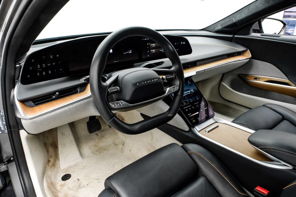Used 2023 Lucid Air Touring AWD/4WD image 3