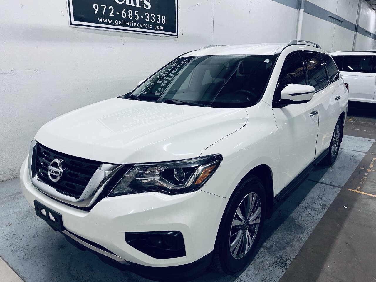 Used 2019 Nissan Pathfinder S FWD image 12