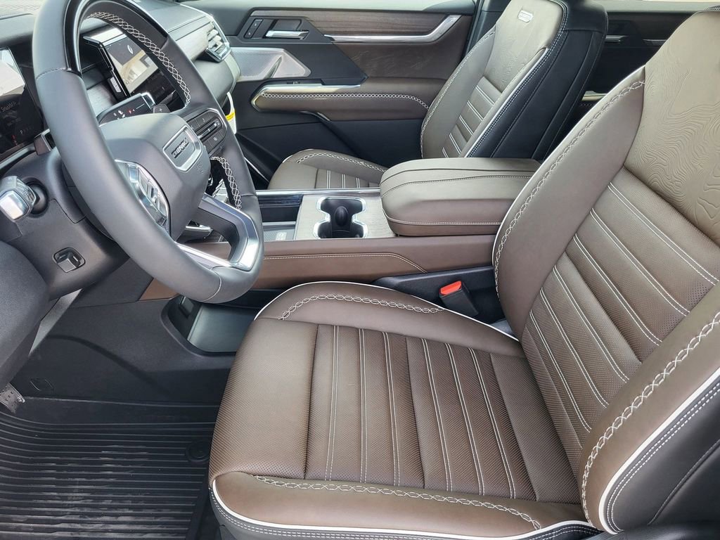 New 2026 GMC Acadia Denali Ultimate w/ LPO, Floor Liner Package AWD/4WD image 9
