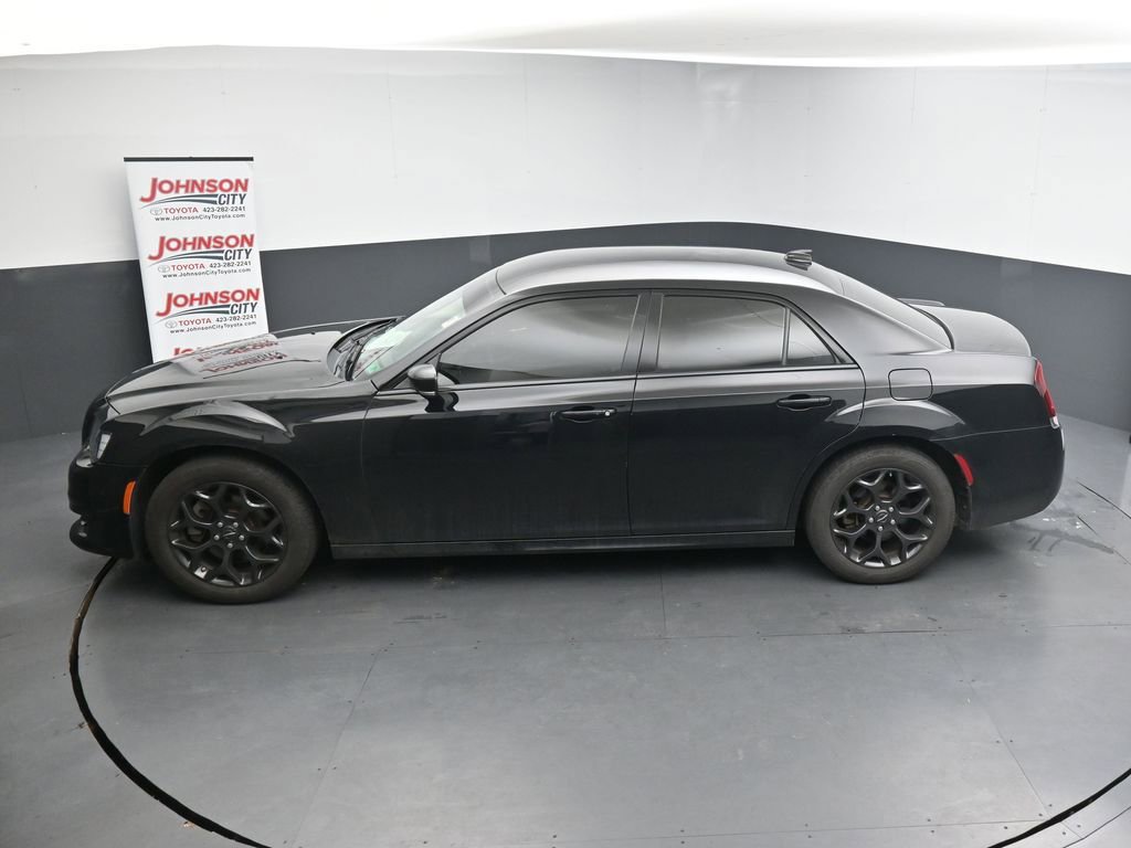 Used 2022 Chrysler 300 Touring L w/ Comfort Group AWD/4WD image 13