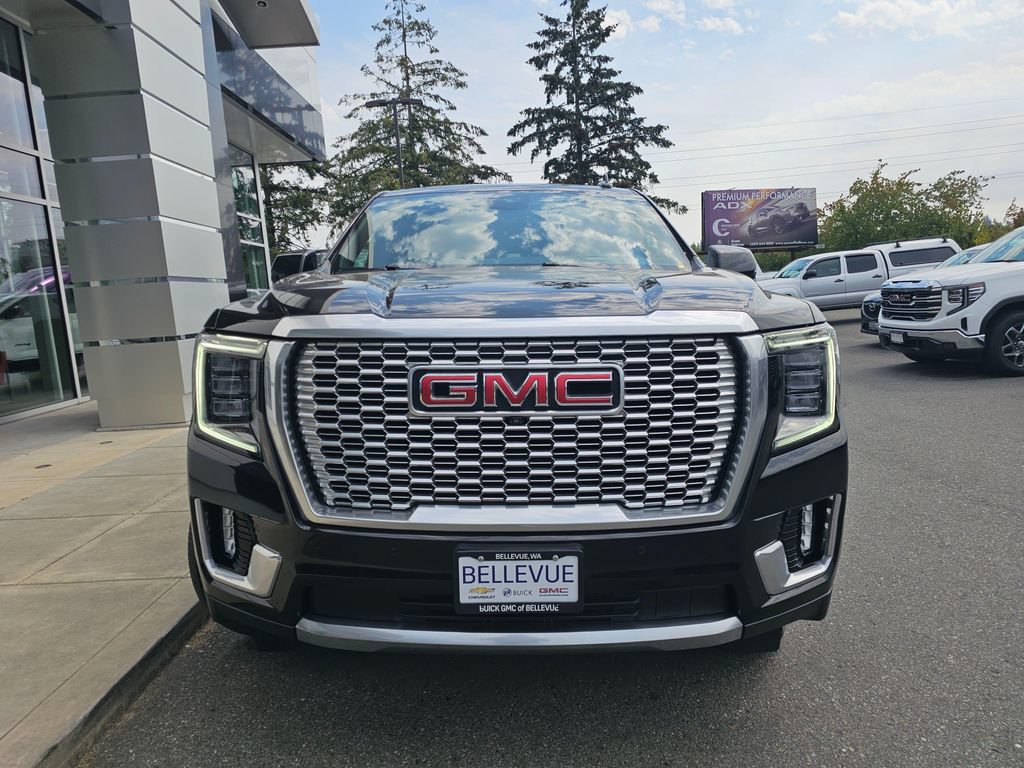 Used 2023 GMC Yukon XL Denali w/ Max Trailering Package AWD/4WD image 2