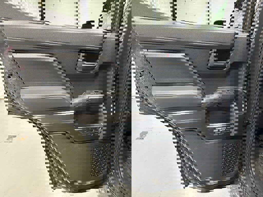 Used 2025 Toyota 4Runner SR5 image 42