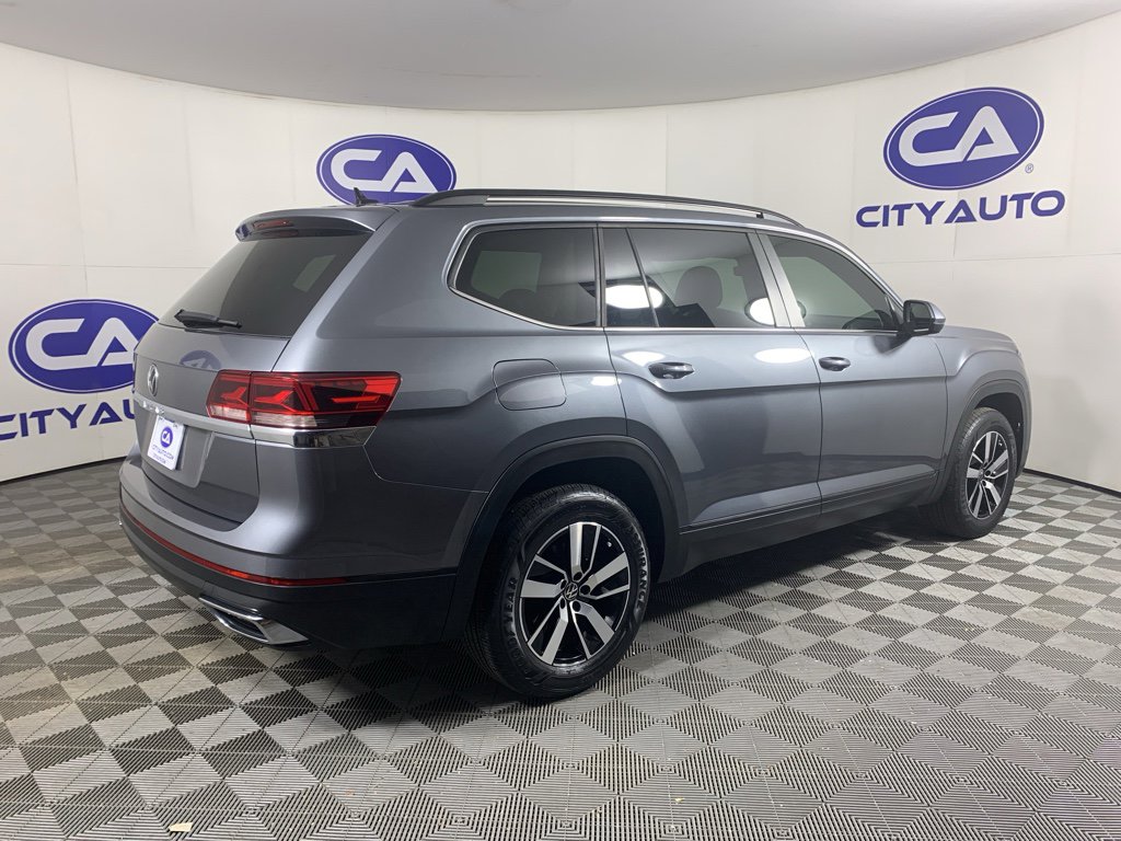 Used 2022 Volkswagen Atlas SE image 3