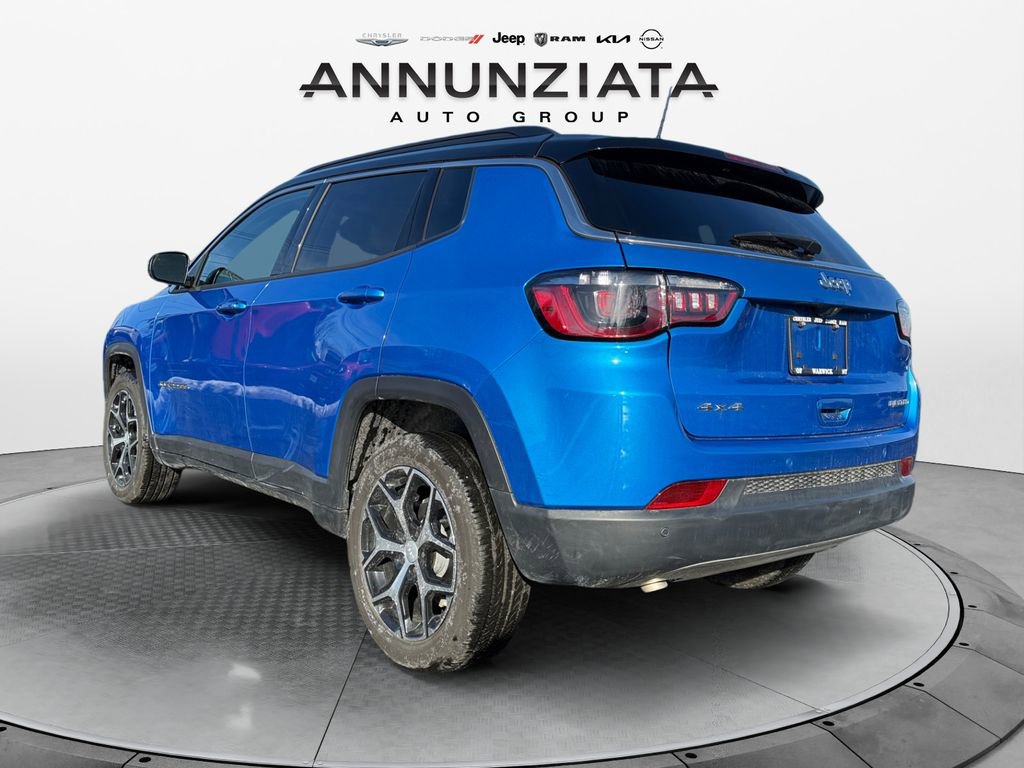 Used 2024 Jeep Compass Limited image 3