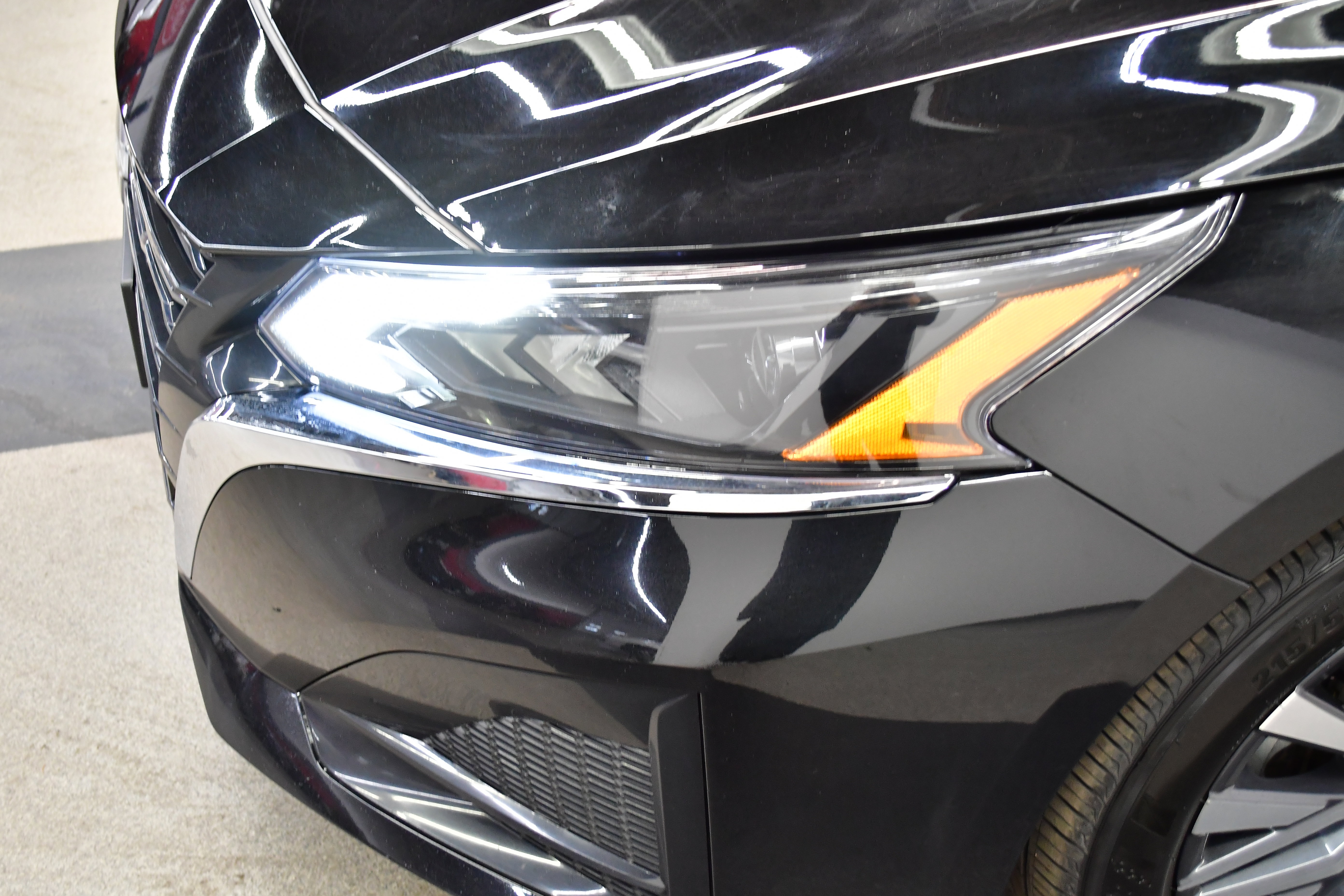 Used 2025 Nissan Altima 2.5 SV FWD image 31