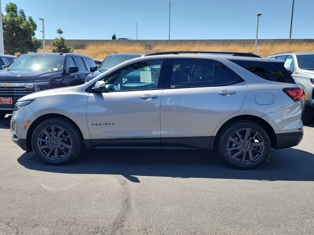 Used 2023 Chevrolet Equinox RS FWD image 29