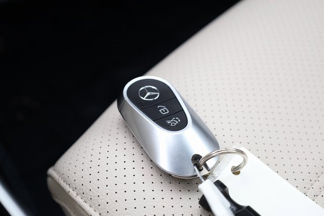 Used 2023 Mercedes-Benz C 300 4MATIC Sedan image 26