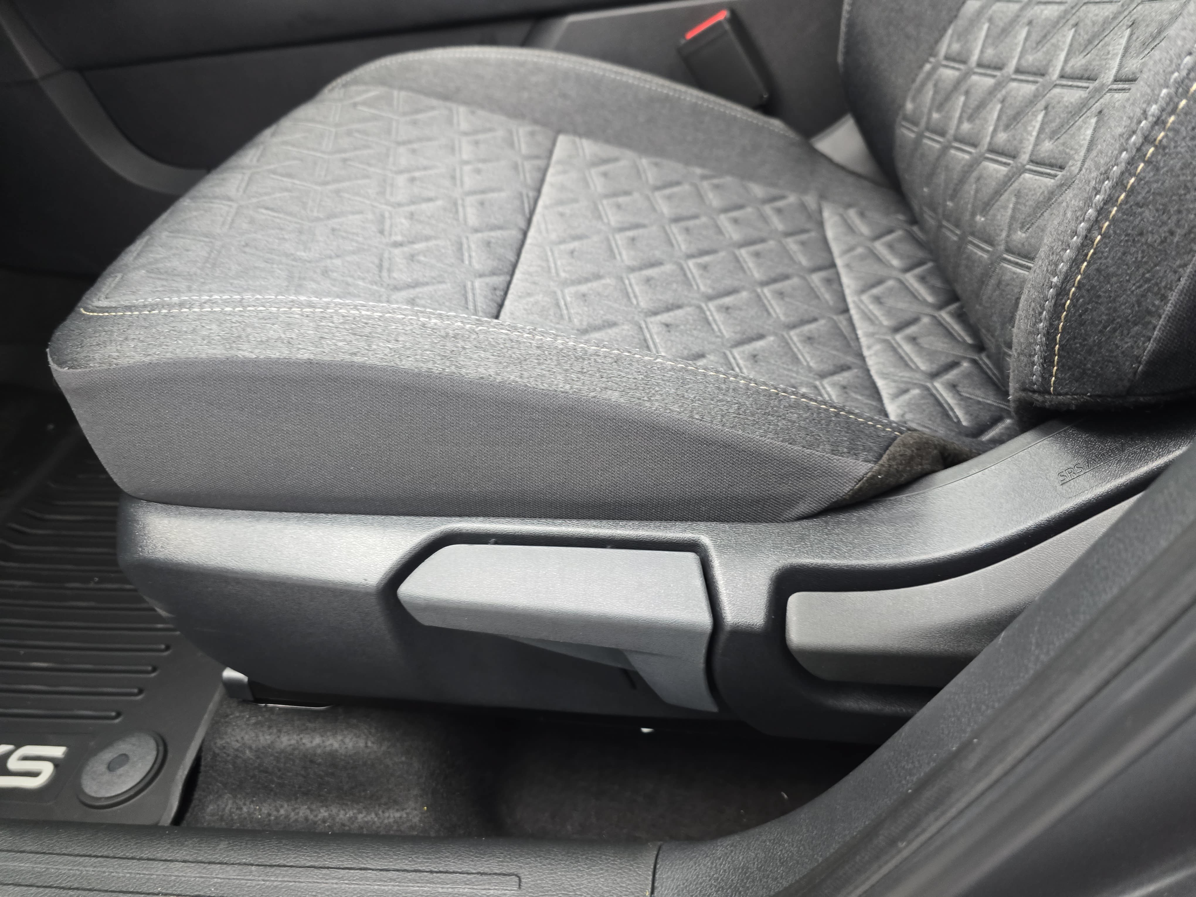 New 2026 Nissan Kicks SV w/ SV Premium Package FWD image 26
