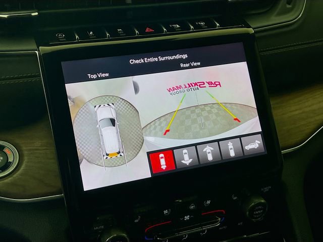 Used 2023 Jeep Grand Cherokee L Summit w/ Advanced Protech Group IV image 19