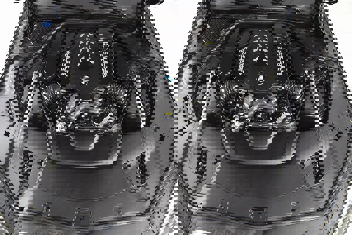 Used 2022 BMW 750i xDrive w/ M Sport Package image 69