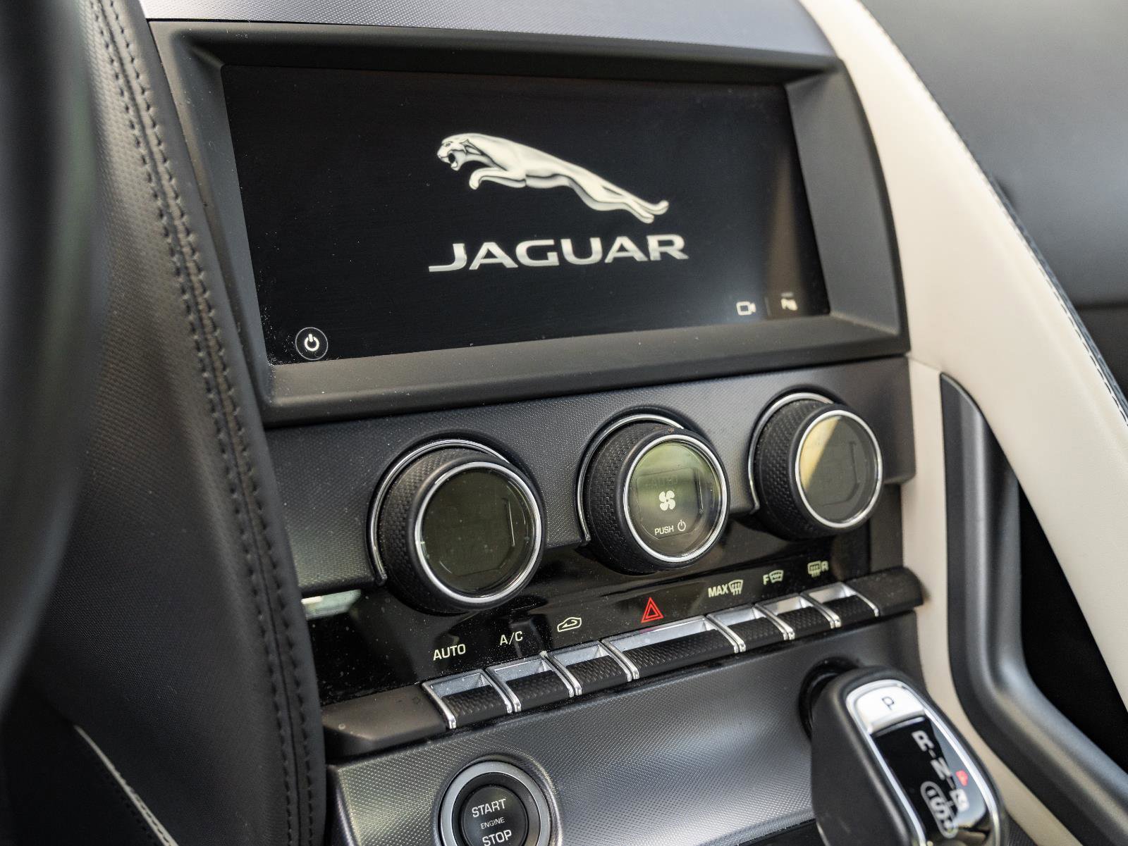 Used 2020 Jaguar F-TYPE Coupe image 36