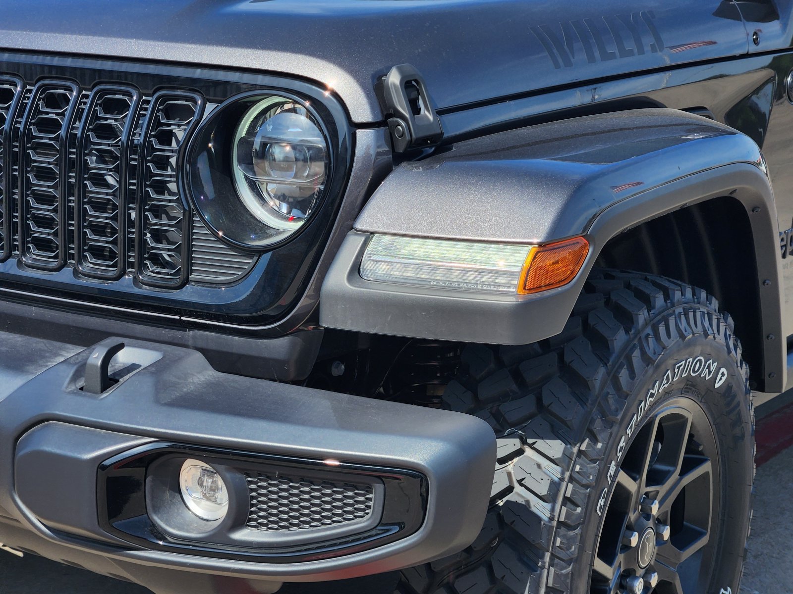 New 2026 Jeep Gladiator Sport AWD/4WD image 9