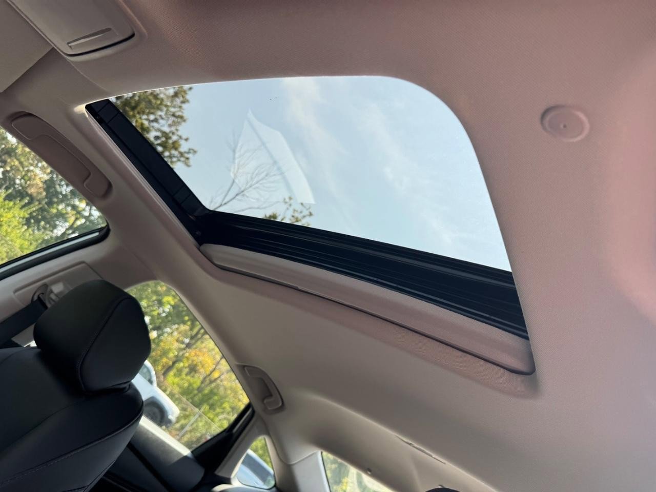 Certified 2024 Honda Accord Touring image 19