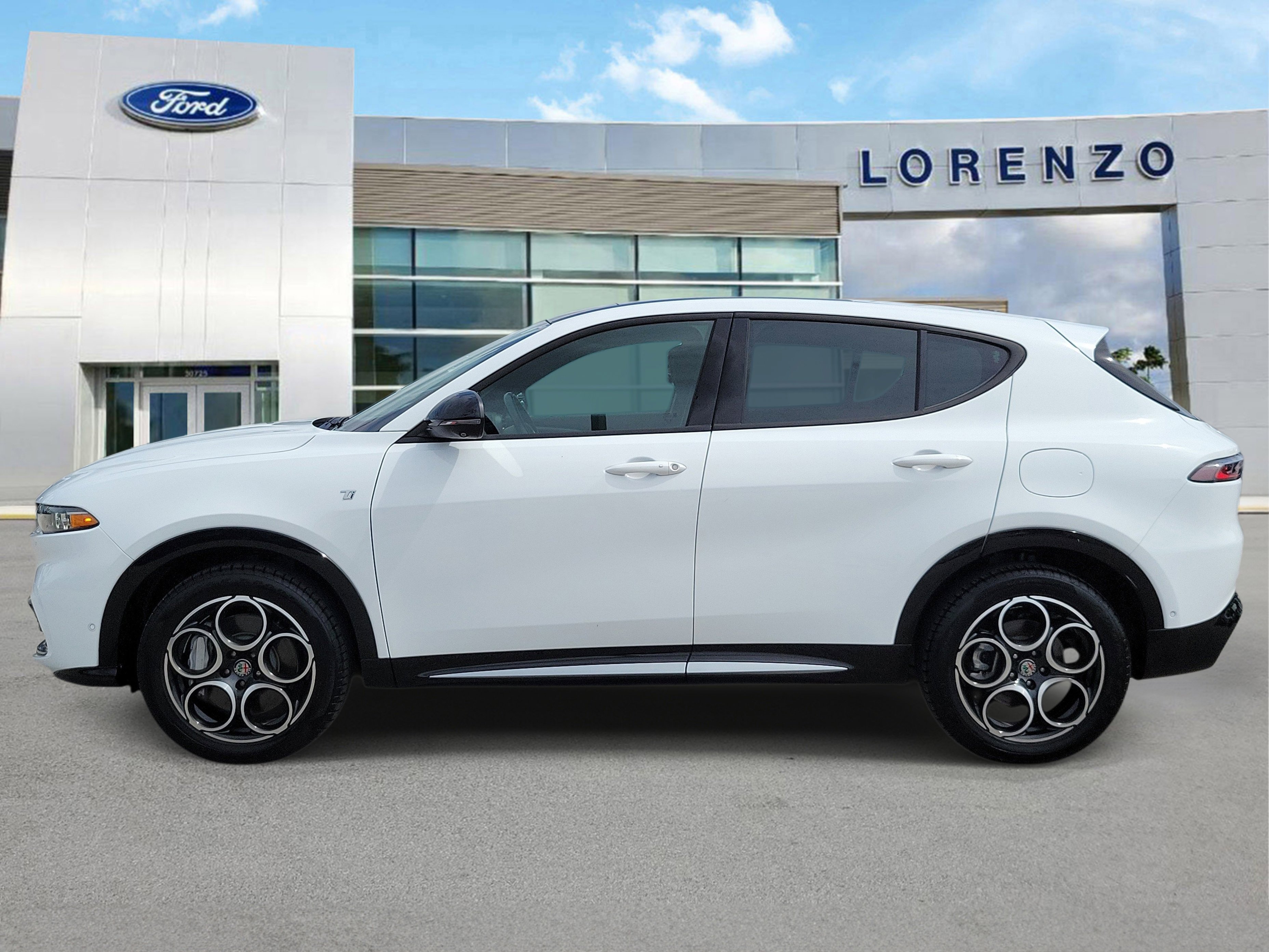 Used 2024 Alfa Romeo Tonale Ti w/ Active Assist Package AWD/4WD image 8