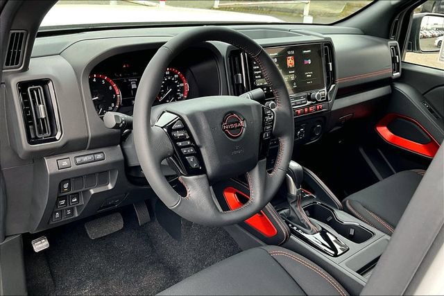New 2025 Nissan Frontier PRO-4X AWD/4WD image 7