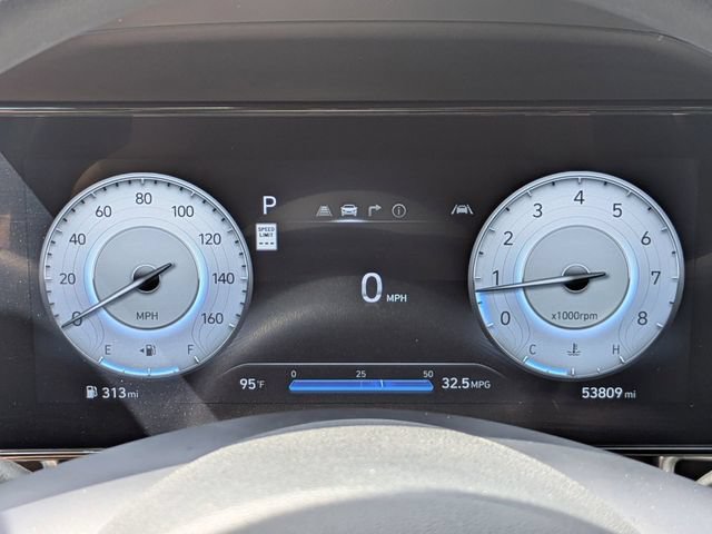 Used 2024 Hyundai Elantra SEL FWD image 28
