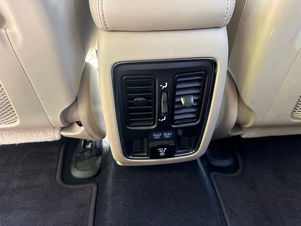 Used 2020 Jeep Grand Cherokee Limited AWD/4WD image 19