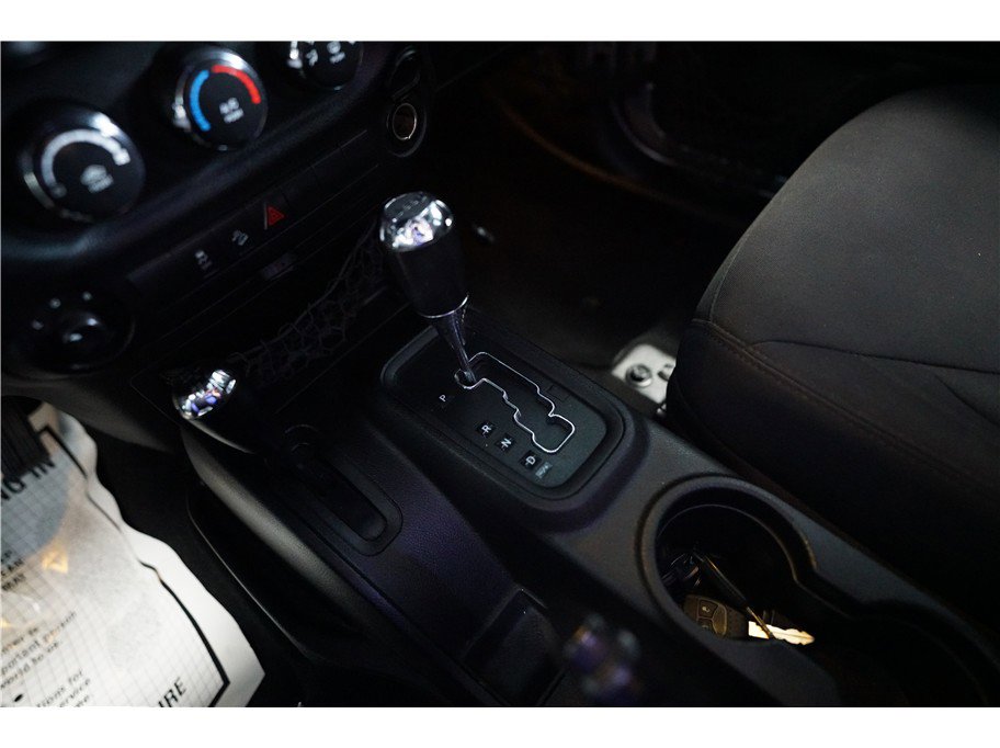 Used 2013 Jeep Wrangler Unlimited Sport AWD/4WD image 23