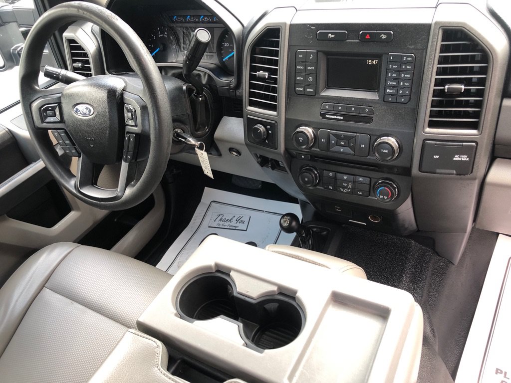 Used 2017 Ford F250 XL w/ Power Equipment Group AWD/4WD image 26