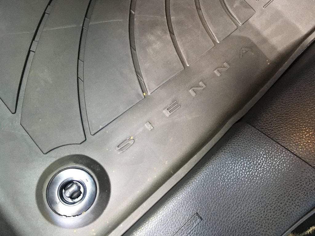New 2026 Toyota Sienna Platinum AWD/4WD image 36