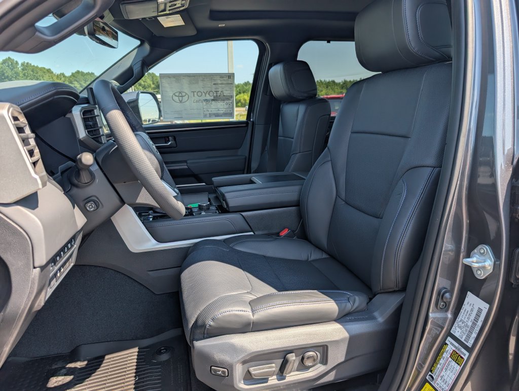 New 2026 Toyota Tundra Platinum w/ TRD Off-Road Package AWD/4WD image 12
