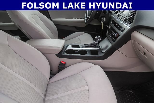 Used 2017 Hyundai Sonata SE image 18
