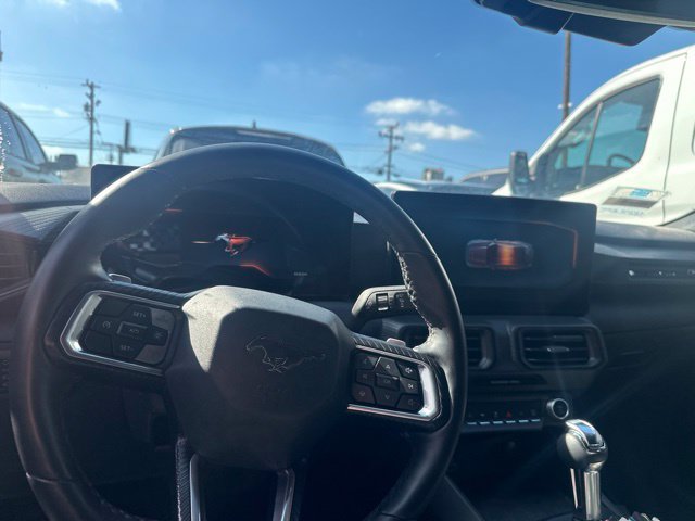 Used 2025 Ford Mustang GT RWD image 12