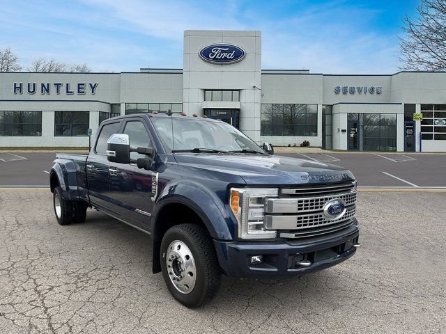 Certified 2019 Ford F450 Platinum w/ Platinum Ultimate Package AWD/4WD image 3