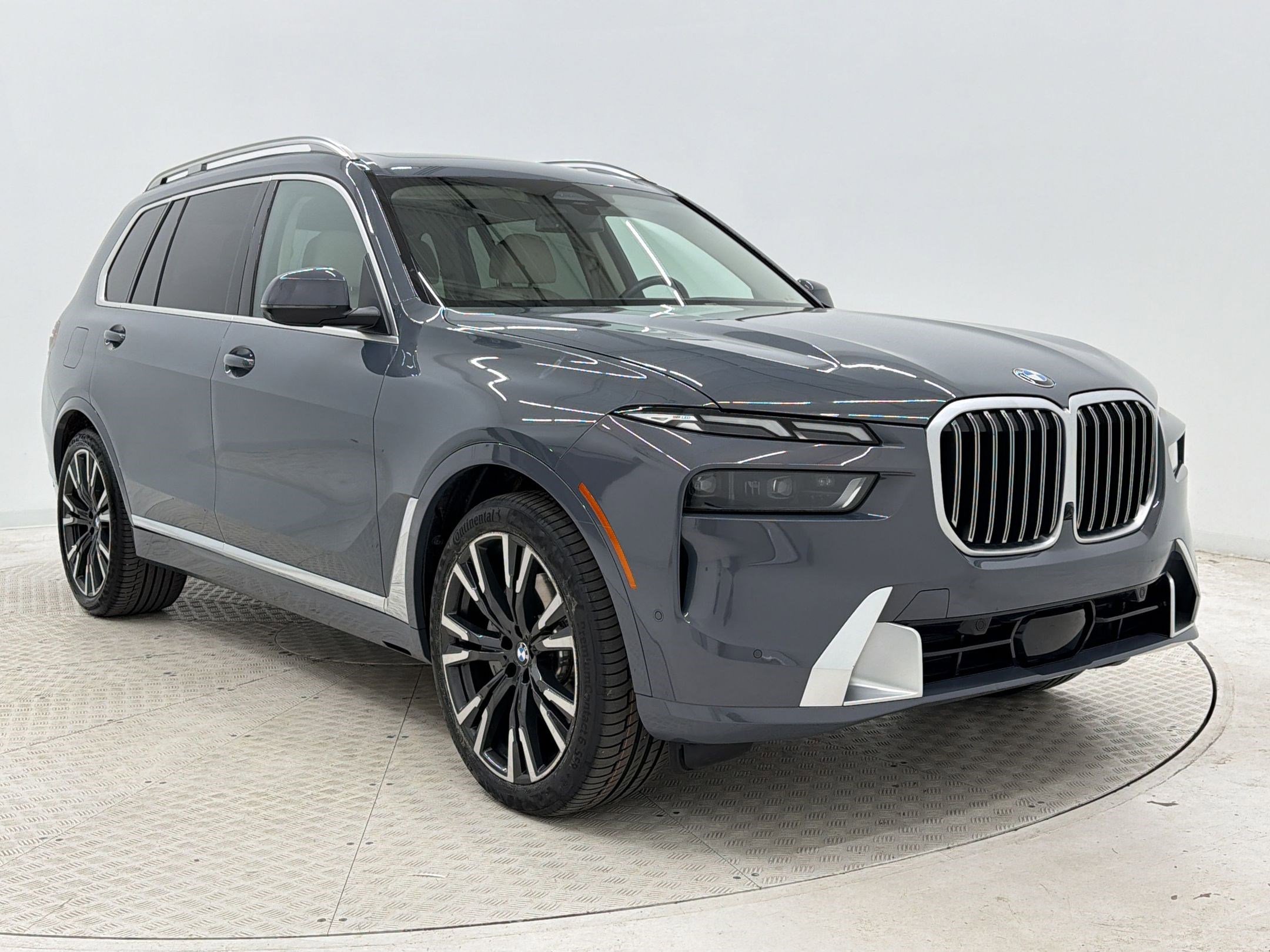 Certified 2024 BMW X7 xDrive40i w/ Premium Package image 7