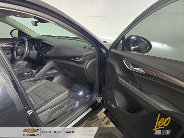 Used 2023 Buick Envision Avenir image 15