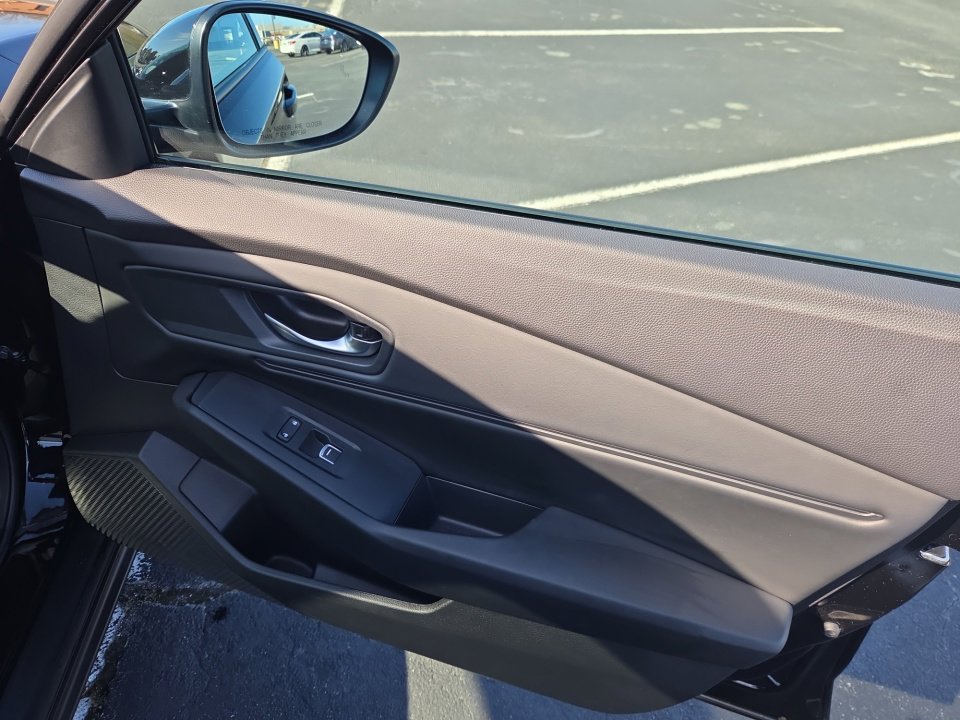 Certified 2023 Honda Accord EX image 31