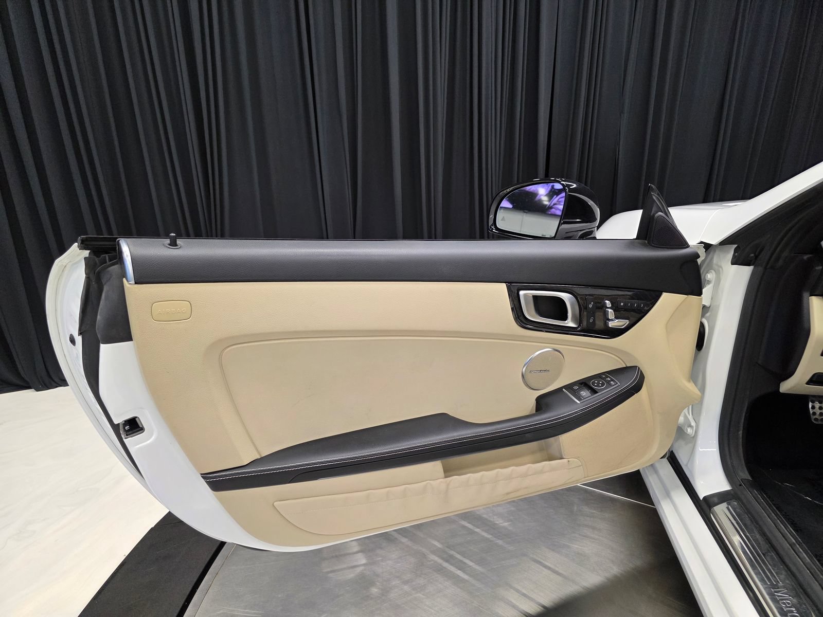 Used 2019 Mercedes-Benz SLC 300 image 18