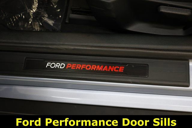 Used 2022 Ford Mustang Shelby GT500 w/ Carbon Fiber Track Pack image 34