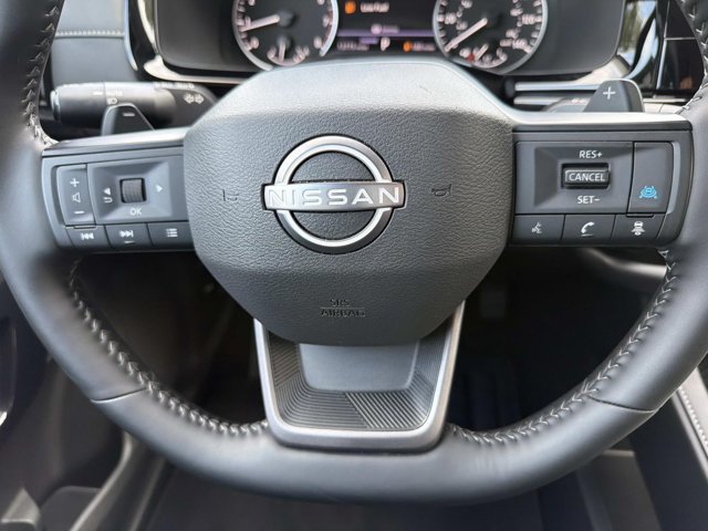 Used 2026 Nissan Pathfinder SV FWD image 24