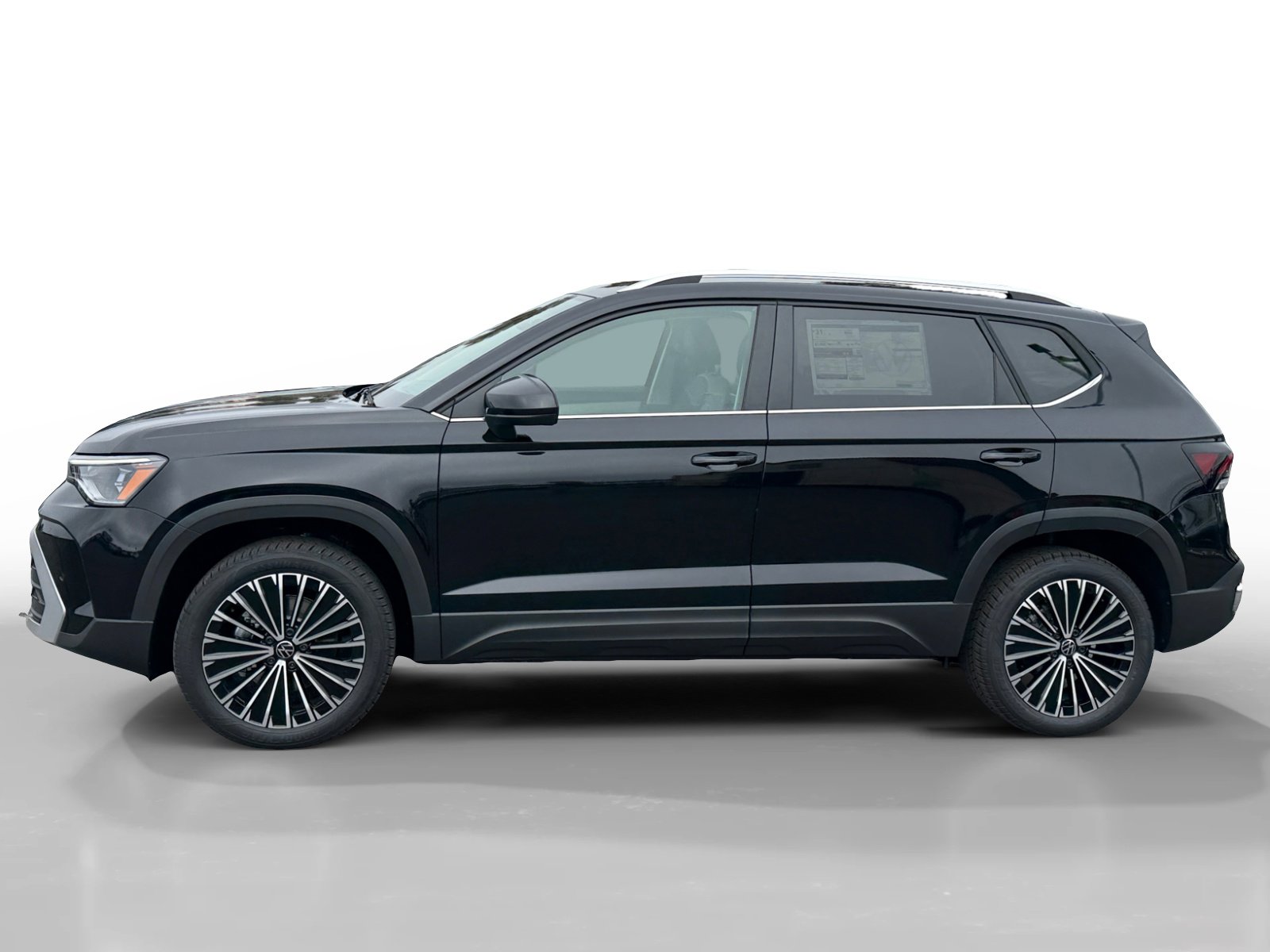 New 2026 Volkswagen Taos SE FWD image 2