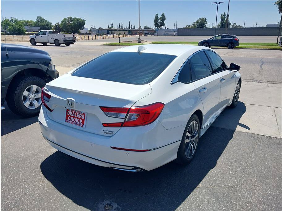 Used 2018 Honda Accord Touring image 5