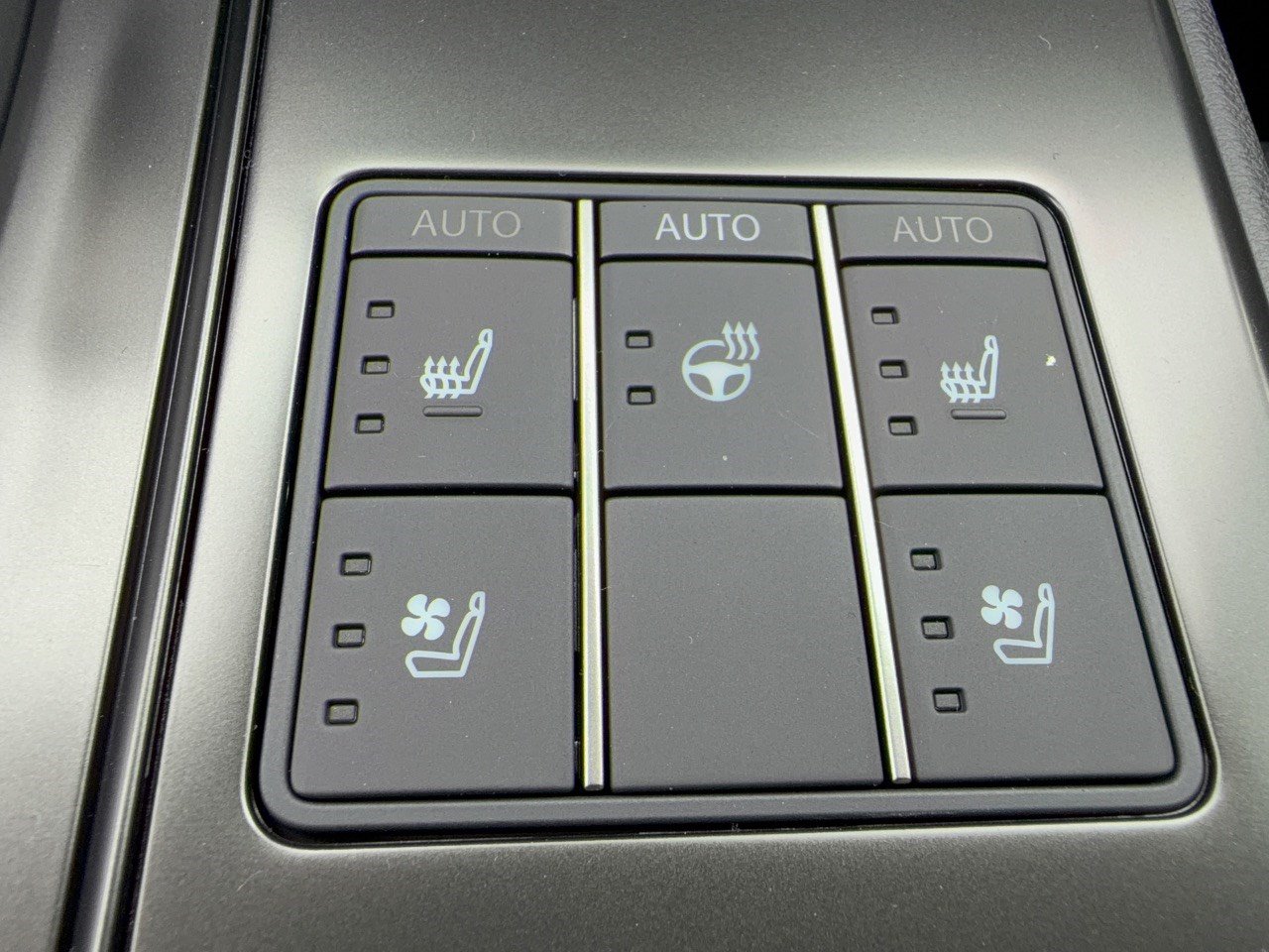 New 2026 Lexus UX 300h AWD w/ Accessory Package (2T) image 33
