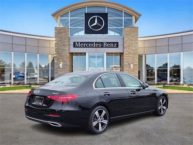 Used 2025 Mercedes-Benz C 300 4MATIC Sedan image 4