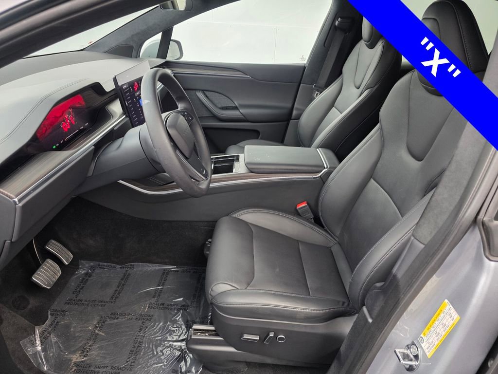 Used 2024 Tesla Model X image 9