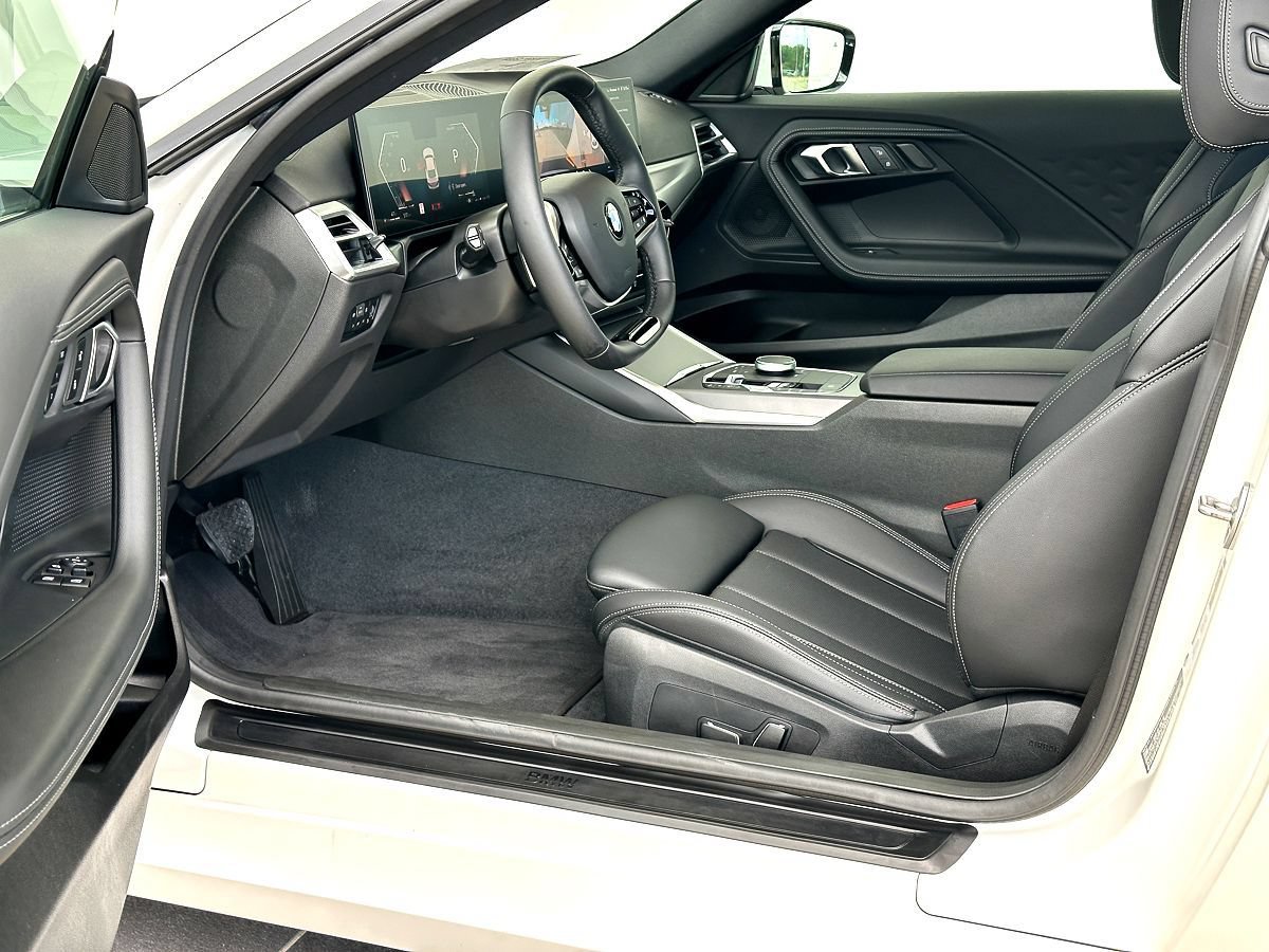 Certified 2025 BMW 230i Coupe RWD image 11