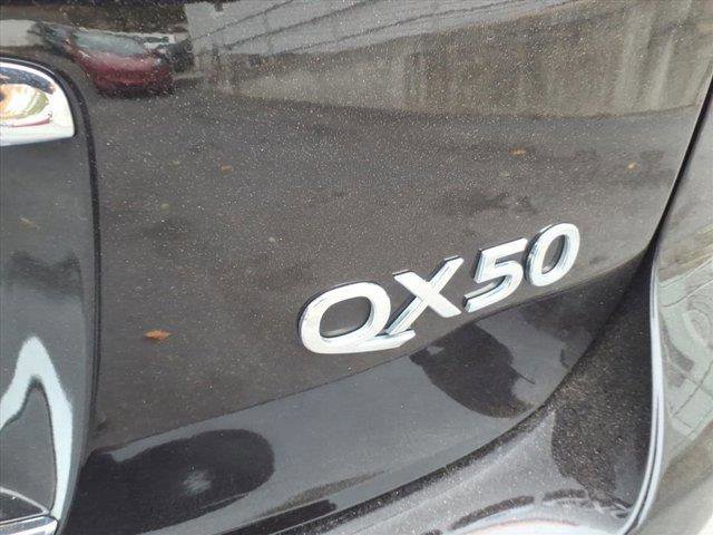 Used 2017 INFINITI QX50 AWD w/ Premium Plus Package image 11