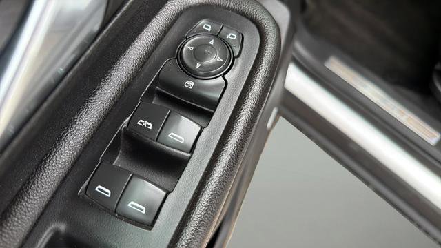 Used 2020 GMC Terrain Denali w/ GMC Pro Grade Package AWD/4WD image 18