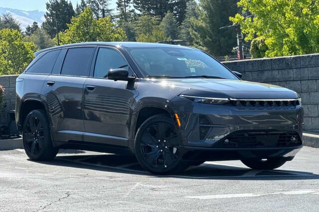 New 2025 Jeep Wagoneer S Launch Edition AWD/4WD image 2