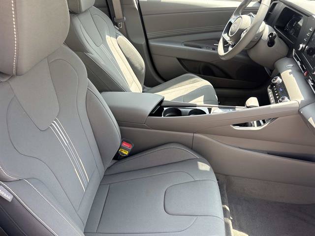 New 2026 Hyundai Elantra SEL Sport FWD image 25