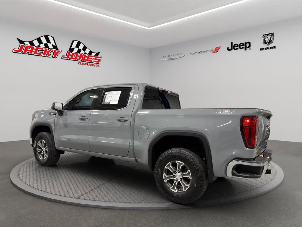 Used 2024 GMC Sierra 1500 SLE image 7