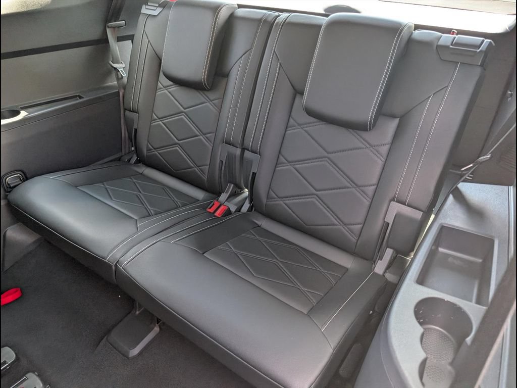 Used 2026 Volkswagen Atlas SE AWD/4WD image 8
