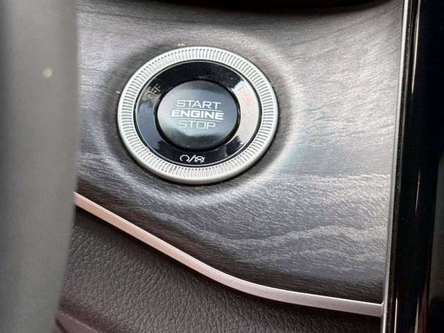 Used 2024 Jeep Grand Cherokee L Limited w/ Luxury Tech Group II AWD/4WD image 28