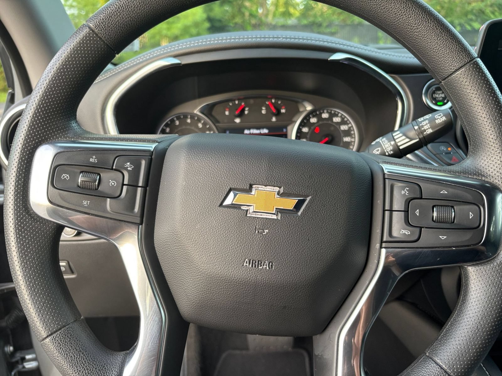 Used 2025 Chevrolet Blazer LT FWD image 28