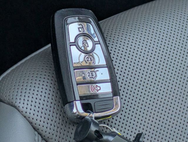 Used 2024 Lincoln Corsair Grand Touring w/ Equipment Group 301A image 32